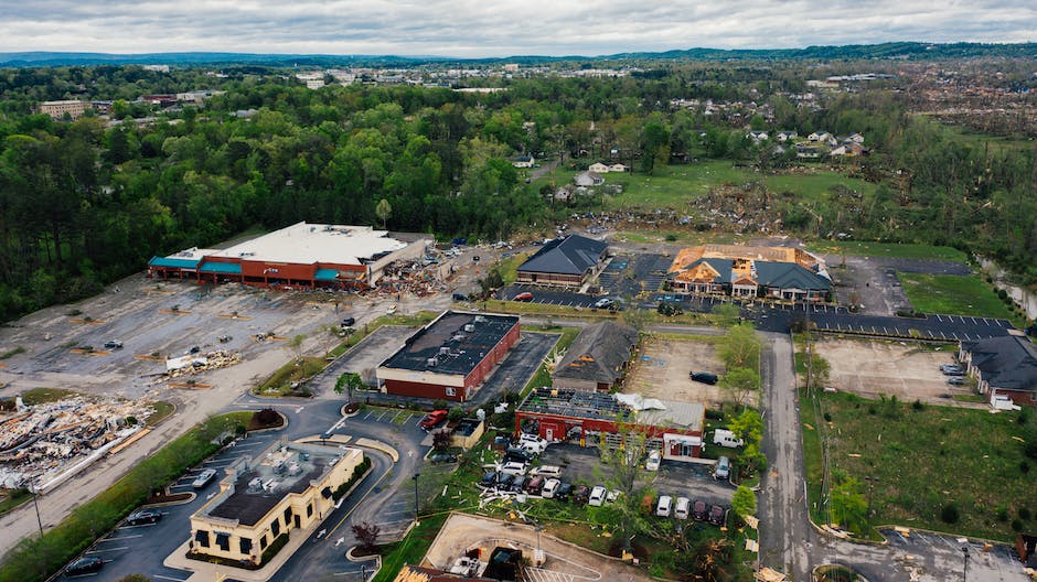 What To Know: Impact Of Weather On Roofing Materials