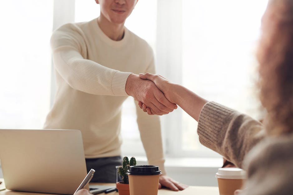 Importance Of Hiring Qualified Roofing Contractors